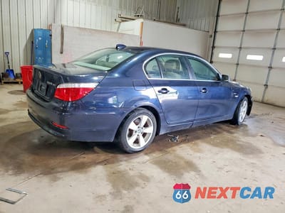 Trzecie zdjęcie samochodu z tyłu: 2008 BMW 528 XI VIN:WBANV13598C150460 - miniatura