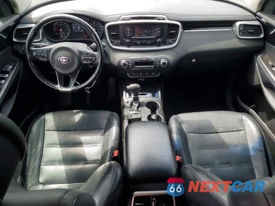 Zdjęcie 8 z 13 samochodu: 2016 KIA SORENTO EX VIN:5XYPH4A55GG092719 - miniatura