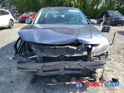 Piąte zdjęcie samochodu w środku: 2017 SUBARU LEGACY 2.5I PREMIUM VIN:4S3BNAH67H3059162 - miniatura
