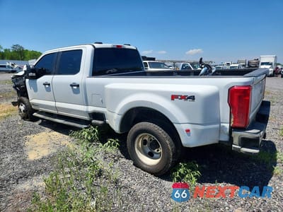 Drugie zdjęcie samochodu z przodu: 2024 FORD F350 SUPER DUTY VIN:1FT8W3DT5REC29314 - miniatura