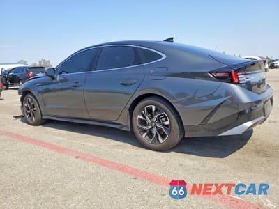 Drugie zdjęcie samochodu z przodu: 2025 HYUNDAI SONATA SEL VIN:KMHL64JA3SA478285 - miniatura