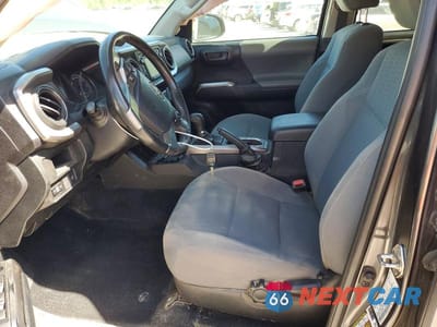 Zdjęcie 7 z 12 samochodu: 2019 TOYOTA TACOMA SR5 V6 VIN:3TMCZ5AN7KM250765 - miniatura