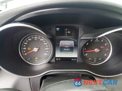 Zdjęcie 9 z 13 samochodu: 2016 MERCEDES-BENZ C 300 VIN:55SWF4JB1GU151259 - miniatura