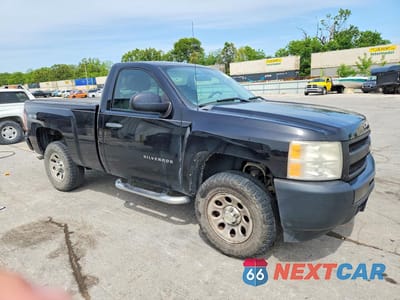 Czwarte zdjęcie samochodu z boku: 2011 CHEVROLET SILVERADO K1500 VIN:1GCNKPEX3BZ265153 - miniatura