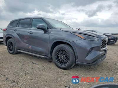 Czwarte zdjęcie samochodu z boku: 2021 TOYOTA HIGHLANDER L VIN:5TDCZRAH1MS084361 - miniatura