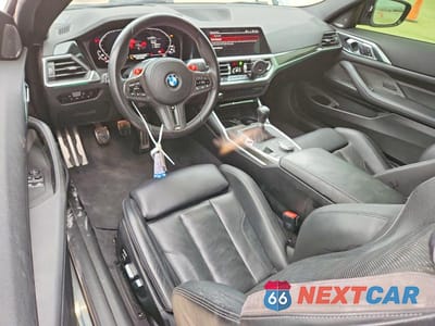 Zdjęcie 8 z 13 samochodu: 2021 BMW M4 VIN:WBS53AZ05MCG90849 - miniatura