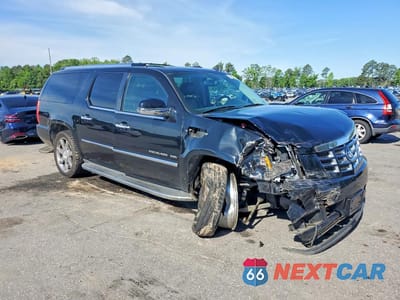 Czwarte zdjęcie samochodu z boku: 2011 CADILLAC ESCALADE ESV LUXURY VIN:1GYS4HEF5BR348961 - miniatura