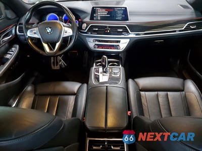 Zdjęcie 8 z 12 samochodu: 2019 BMW 740 XI VIN:WBA7E4C56KGV28731 - miniatura
