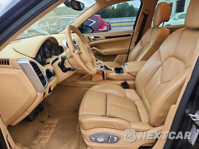 Zdjęcie 7 z 13 samochodu: 2013 PORSCHE CAYENNE VIN:WP1AA2A24DLA03399 - miniatura