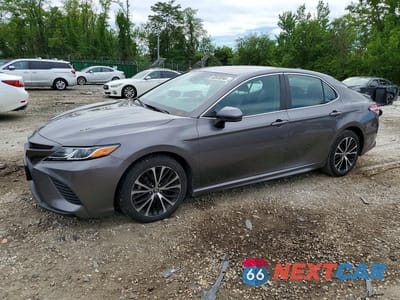 2020 TOYOTA CAMRY SE 4T1G11AK0LU882751 - główne zdjęcie licytacji z USA - miniatura