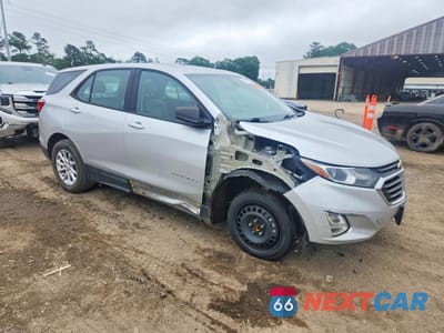 Czwarte zdjęcie samochodu z boku: 2021 CHEV EQUINOX VIN:3GNAXFEV6MS104957 - miniatura