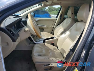 Zdjęcie 7 z 13 samochodu: 2010 VOLVO XC60 T6 VIN:YV4992DZ0A2125276 - miniatura