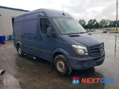 Czwarte zdjęcie samochodu z boku: 2018 MERCEDES BENZ SPRINTER 2500 VIN:WD3PE7CD2JP624277 - miniatura