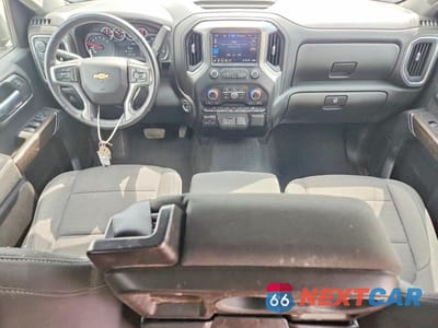Zdjęcie 8 z 12 samochodu: 2021 CHEVROLET SILVERADO K1500 LT VIN:1GCUYDEDXMZ185320 - miniatura