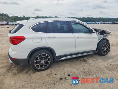 Trzecie zdjęcie samochodu z tyłu: 2020 BMW X1 XDRIVE28I VIN:WBXJG9C08L5P75401 - miniatura