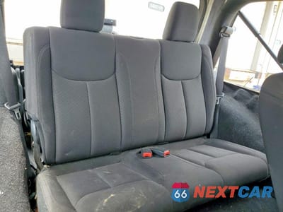 Zdjęcie 11 z 14 samochodu: 2017 JEEP WRANGLER SPORT VIN:1C4AJWAGXHL619215 - miniatura