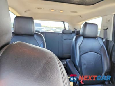 Zdjęcie 10 z 14 samochodu: 2011 CHEVROLET TRAVERSE LT VIN:1GNKVJED7BJ129384 - miniatura