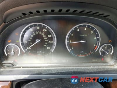 Zdjęcie 9 z 12 samochodu: 2013 BMW 750 LXI VIN:WBAYF8C52DD141283 - miniatura