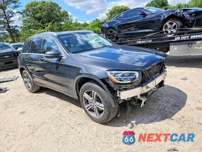 Czwarte zdjęcie samochodu z boku: 2020 MERCEDES-BENZ GLC 300 4MATIC VIN:WDC0G8EB4LF731272 - miniatura
