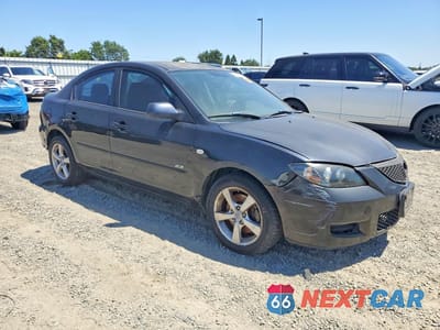 Czwarte zdjęcie samochodu z boku: 2005 MAZDA 3 S VIN:JM1BK323251330395 - miniatura