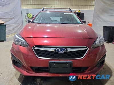 Piąte zdjęcie samochodu w środku: 2018 SUBARU IMPREZA VIN:4S3GTAA65J3714530 - miniatura