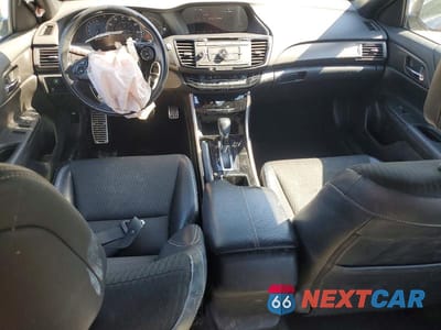 Zdjęcie 8 z 13 samochodu: 2016 HONDA ACCORD SPORT VIN:1HGCR2F59GA042304 - miniatura