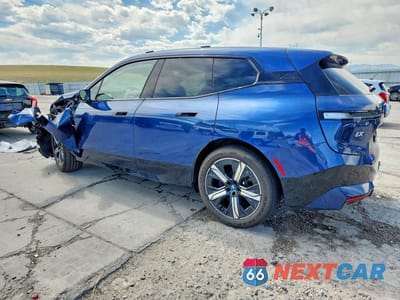 Drugie zdjęcie samochodu z przodu: 2025 BMW IX XDRIVE50 VIN:WB523CF08SCU58827 - miniatura