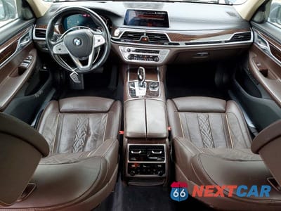 Zdjęcie 8 z 12 samochodu: 2020 BMW 750 XI VIN:WBA7U2C02LGM27795 - miniatura