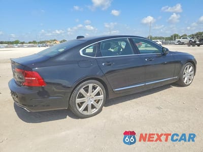 Trzecie zdjęcie samochodu z tyłu: 2019 VOLVO S90 T6 INSCRIPTION VIN:LVYA22ML5KP110169 - miniatura