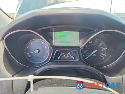 Zdjęcie 9 z 12 samochodu: 2013 FORD FOCUS SE VIN:1FADP3K22DL265445 - miniatura
