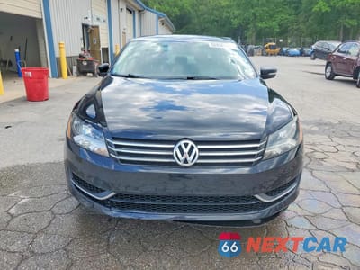 Piąte zdjęcie samochodu w środku: 2014 VOLKSWAGEN PASSAT SE VIN:1VWBT7A30EC082087 - miniatura