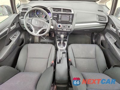 Zdjęcie 8 z 13 samochodu: 2019 HONDA FIT LX VIN:3HGGK5H4XKM704222 - miniatura