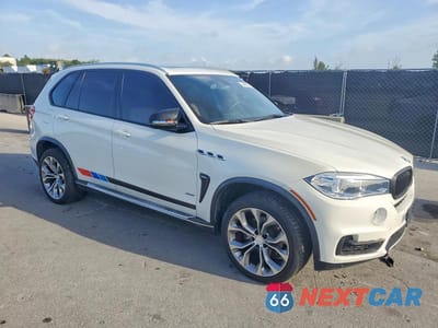 Czwarte zdjęcie samochodu z boku: 2017 BMW X5 SDRIVE35I VIN:5UXKR2C31H0X04489 - miniatura