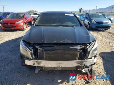 Piąte zdjęcie samochodu w środku: 2014 MERCEDES-BENZ CLA 250 VIN:WDDSJ4EB5EN160205 - miniatura