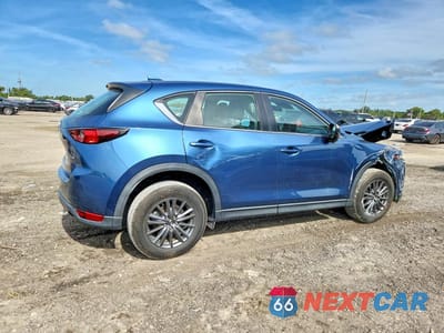 Trzecie zdjęcie samochodu z tyłu: 2021 MAZDA CX-5 SPORT VIN:JM3KFABM9M1305033 - miniatura