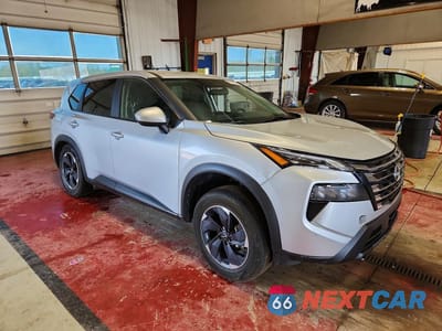 Czwarte zdjęcie samochodu z boku: 2024 NISSAN ROGUE SV VIN:5N1BT3BB6RC691963 - miniatura