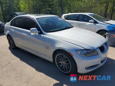 Czwarte zdjęcie samochodu z boku: 2011 BMW 328 XI VIN:WBAPK7G51BNN86133 - miniatura