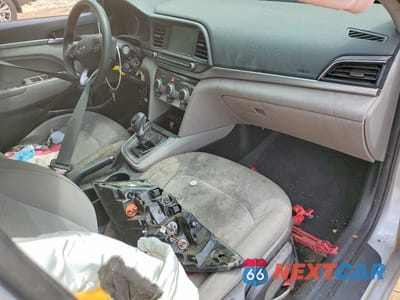 Zdjęcie 8 z 12 samochodu: 2019 HYUNDAI ELANTRA SEL VIN:KMHD84LF8KU759150 - miniatura
