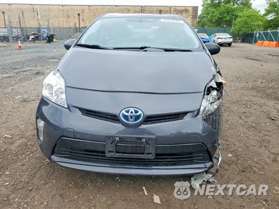 Piąte zdjęcie samochodu w środku: 2013 TOYOTA PRIUS FOUR VIN:JTDKN3DU3D1716660 - miniatura