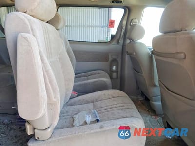 Zdjęcie 11 z 13 samochodu: 2003 TOYOTA SIENNA LE VIN:4T3ZF13C93U514902 - miniatura