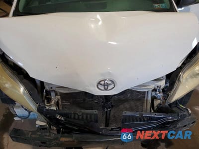 Zdjęcie 12 z 13 samochodu: 2017 TOYOTA SIENNA L 7-PASSENGER VIN:5TDZZ3DC9HS826826 - miniatura