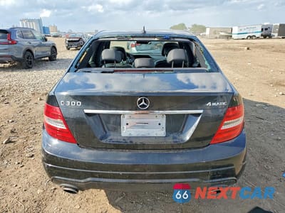 Zdjęcie 6 z 12 samochodu: 2012 MERCEDES-BENZ C 300 4MATIC VIN:WDDGF8BB1CA708689 - miniatura