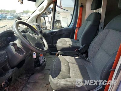 Zdjęcie 7 z 12 samochodu: 2020 RAM PROMASTER 3500 VIN:3C6URVJG5LE129113 - miniatura
