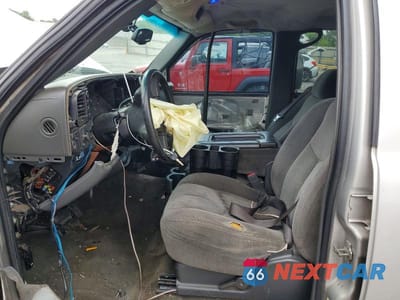 Zdjęcie 7 z 13 samochodu: 2006 CHEVROLET SILVERADO K1500 VIN:2GCEK13T861139592 - miniatura