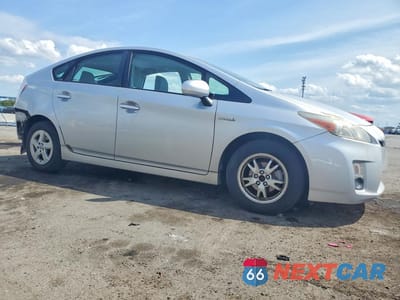 Czwarte zdjęcie samochodu z boku: 2011 TOYOTA PRIUS TWO VIN:JTDKN3DU6B0278803 - miniatura