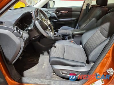 Zdjęcie 7 z 13 samochodu: 2018 NISSAN ROGUE SV VIN:5N1AT2MV9JC758203 - miniatura