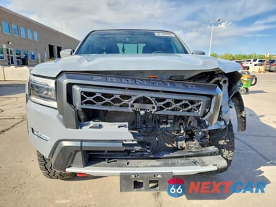 Piąte zdjęcie samochodu w środku: 2023 NISSAN FRONTIER PRO-4X VIN:1N6ED1EK3PN618126 - miniatura