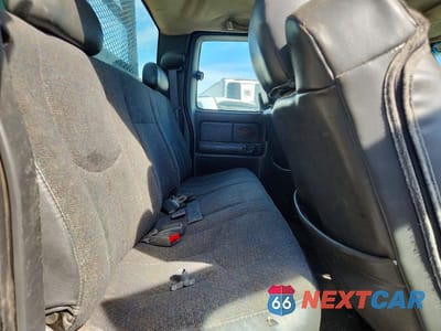 Zdjęcie 10 z 12 samochodu: 2004 CHEVROLET SILVERADO K3500 VIN:1GBHK39214E285551 - miniatura
