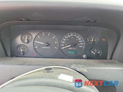 Zdjęcie 9 z 13 samochodu: 2004 JEEP GRAND CHEROKEE LAREDO VIN:1J4GW48S24C116843 - miniatura