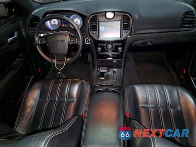 Zdjęcie 8 z 13 samochodu: 2014 CHRYSLER 300 S VIN:2C3CCAGG7EH273649 - miniatura